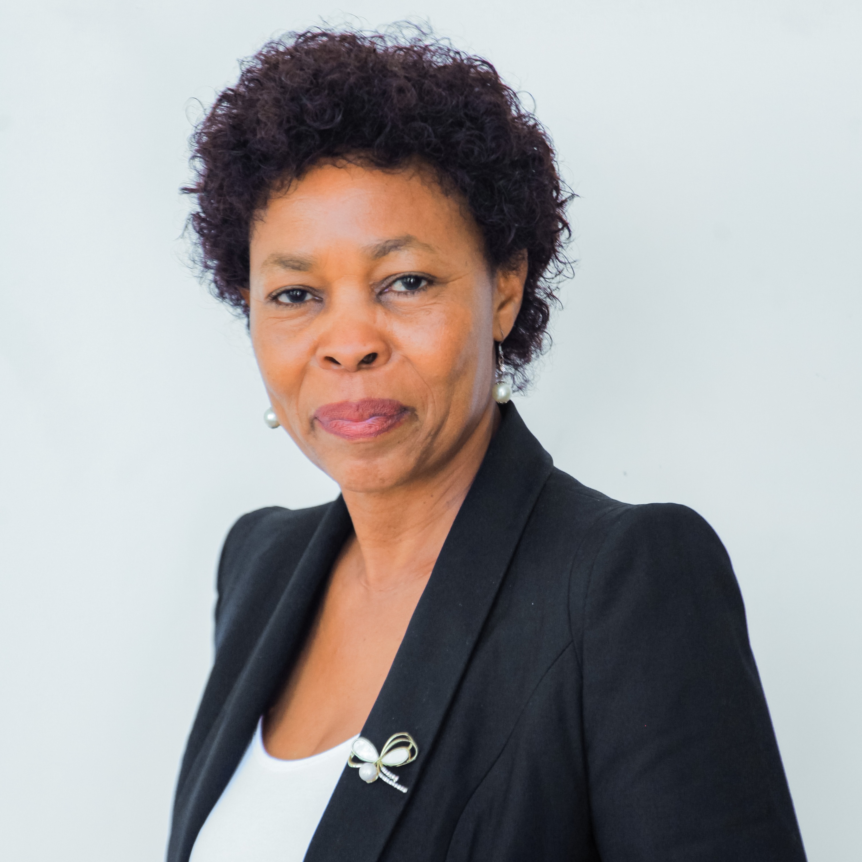 Esther Dungumaro photo