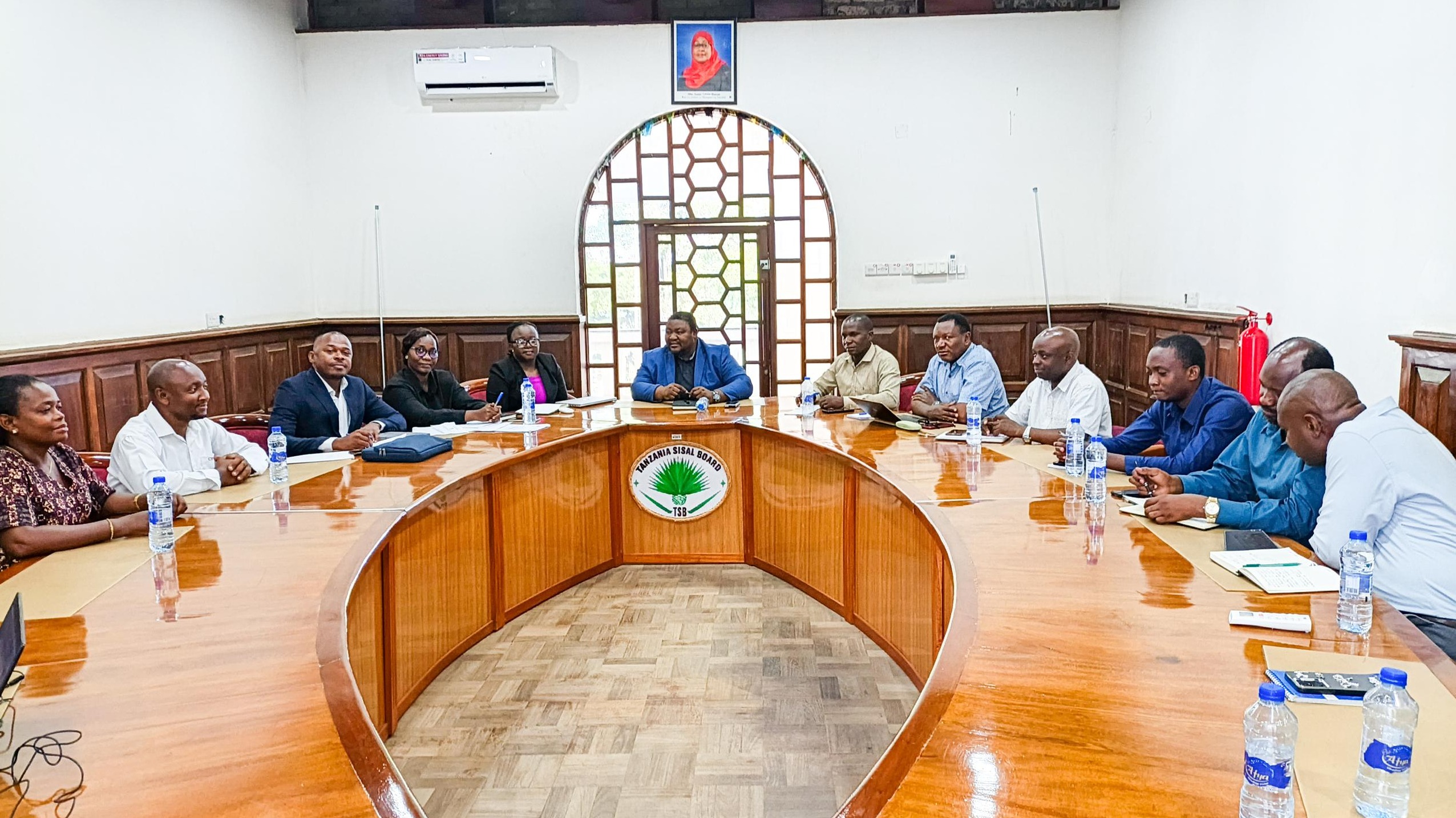 TSB yakutana  na Timu ya Tathmini ya Msajili wa Hazina na ESRF